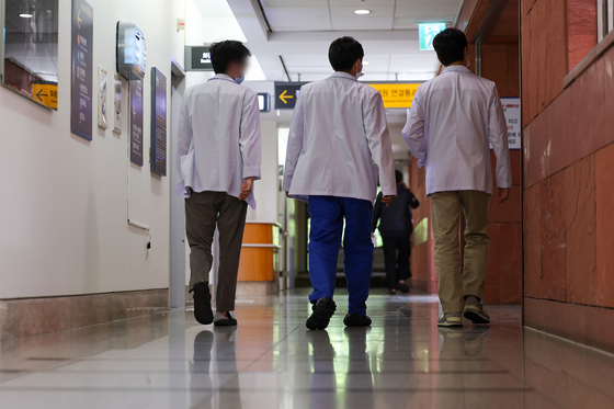 Medical staff move through a university hospital in Seoul on June 3, 2024. [YONHAP]