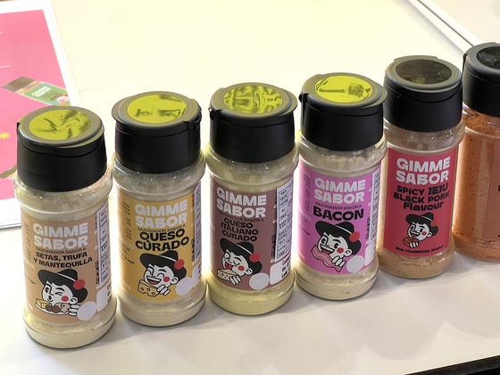Seasonings sold by Gimme Sabor are on display during the Chung Ju-yung Startup Competition Demo Day on Oct. 29. [LEE TAE-HEE]