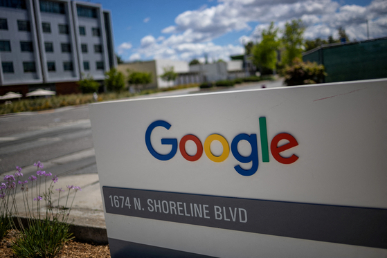 A Google logo is seen at a company research facility in Mountain View, California on May 13. [REUTERS/YONHAP] 