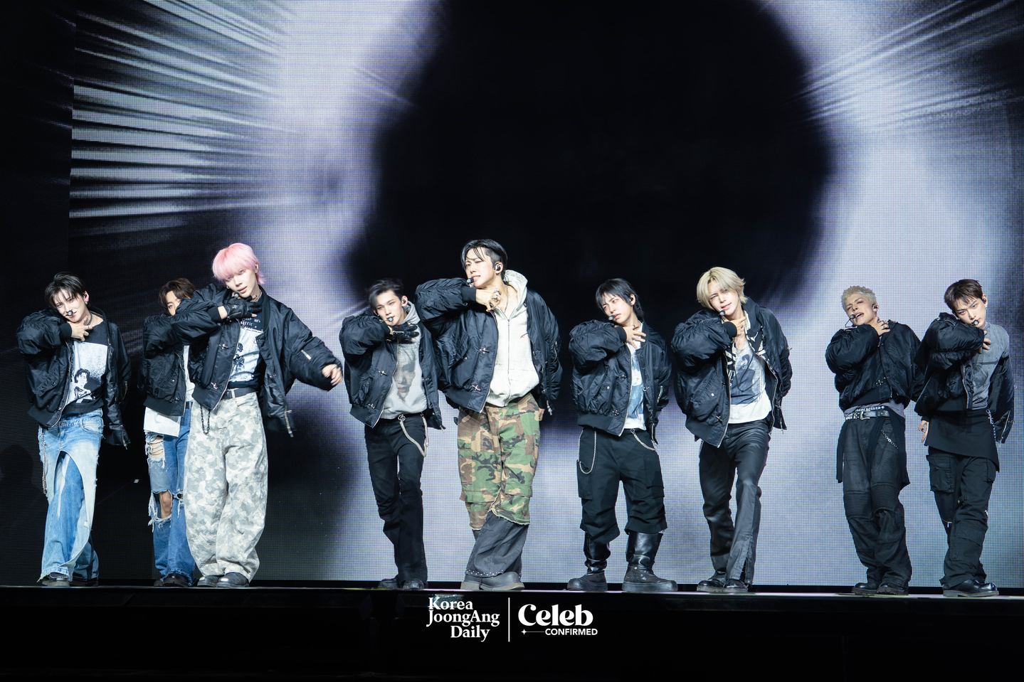 Boy band &TEAM performs the lead track “Back to Life” during a showcase for the release of its EP, ″Back to Life,″ at the Blue Square in central Seoul on Oct. 28. [DANIELA GONZALEZ PEREZ]