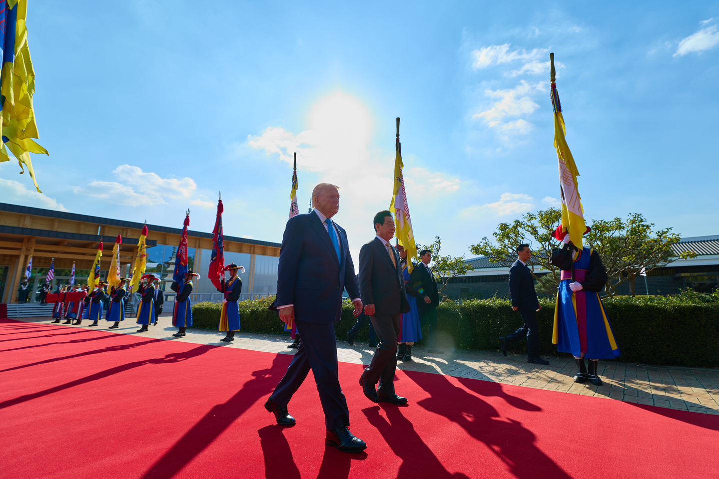 President Lee Jae Myung and U.S. President Donald Trump walk to the Korea-U.S. summit venue at the Gyeongju National Museum in Gyeongju, North Gyeongsang, on Oct. 29, in this photo uploaded to Lee’s social media. [PRESIDENTIAL OFFICE]