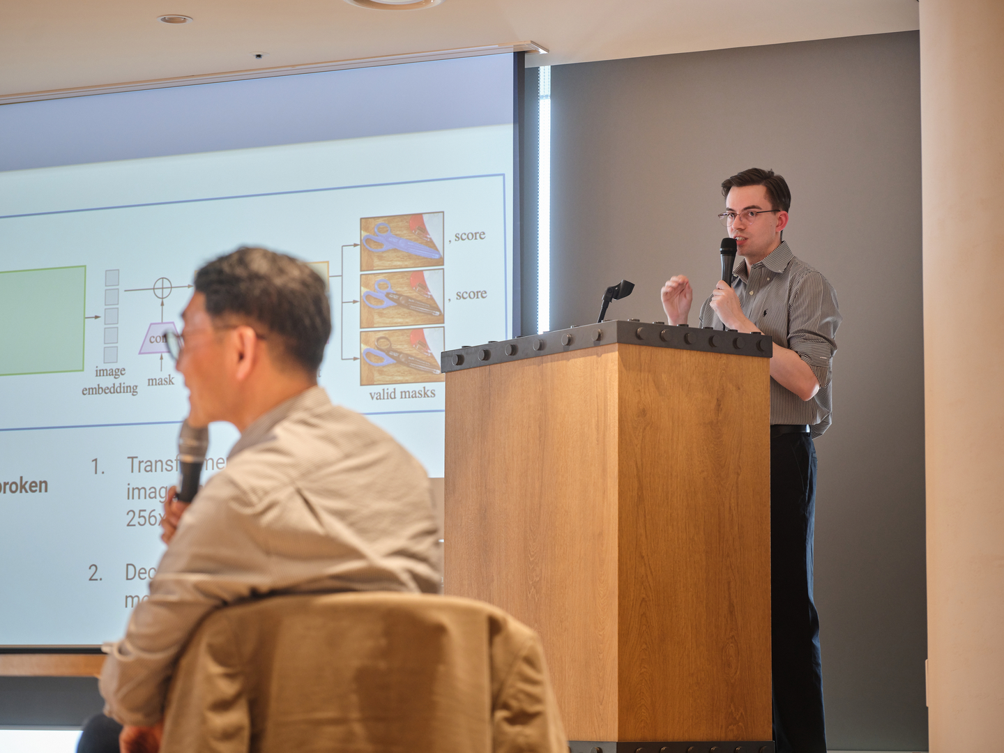 Luis Filipe Ferreira Fraga speaks at a presentation [NOUL]