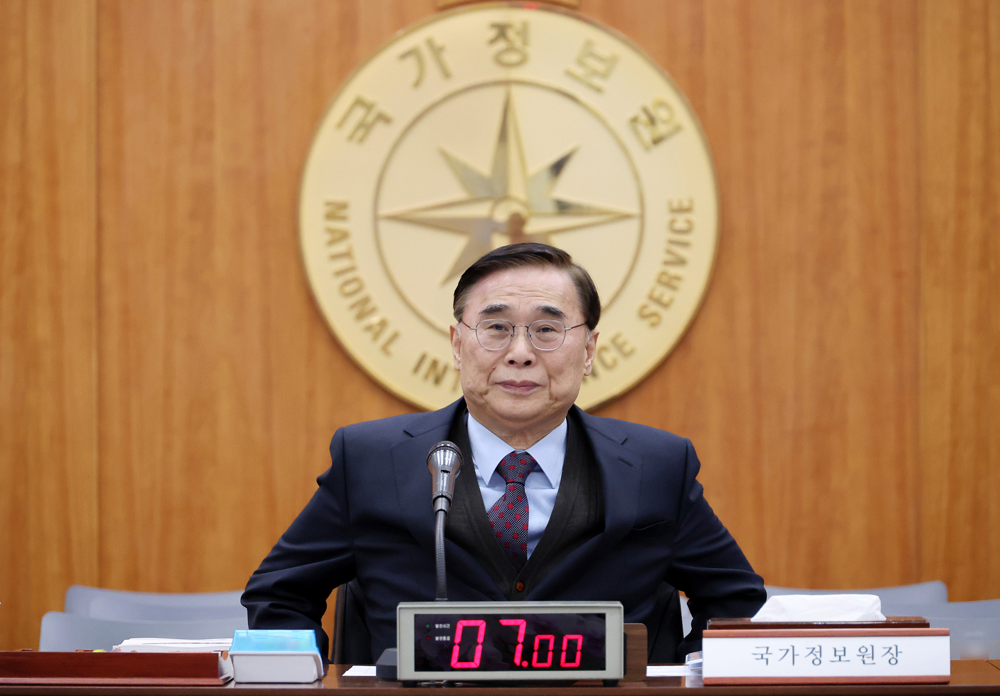 Lee Jong-seok, director of the National Intelligence Agency (NIS), speaks at a parliamentary audit held at the NIS office in Seocho District, southern Seoul, on Nov. 4. [NEWS1]