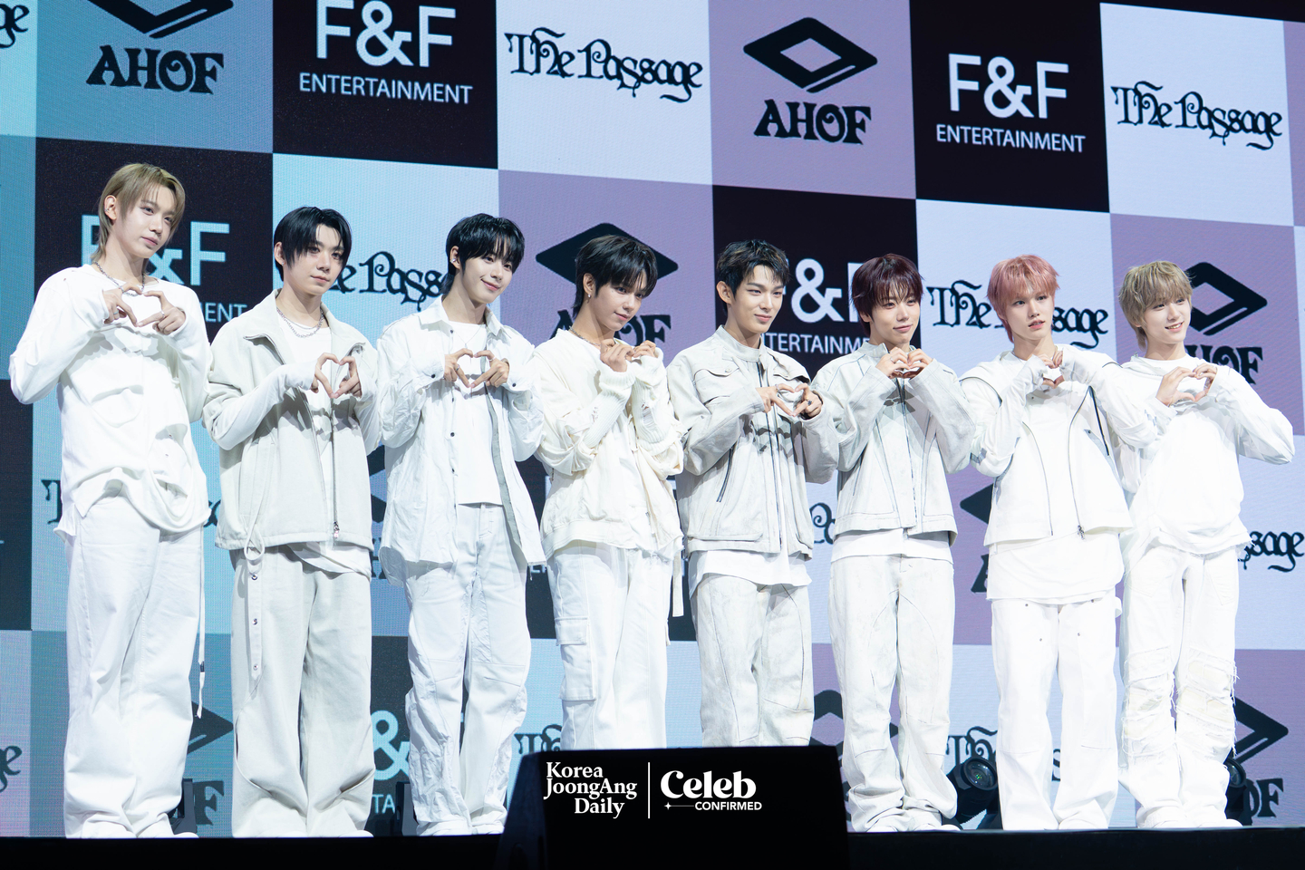 Boy band AHOF poses for photos during a showcase for the release of its second EP, “The Passage,” at Yes24 Live Hall in eastern Seoul on Nov. 4. [DANIELA GONZALEZ PEREZ]