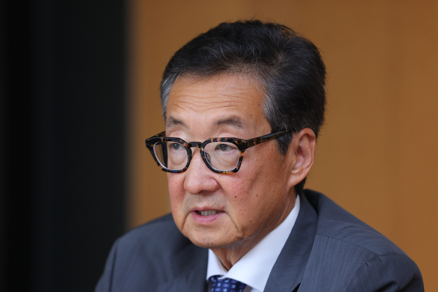 This photo, taken on Sept. 19, shows Victor Cha, Korea chair at the Center for Strategic and International Studies, speaking during a press conference in Seoul. [YONHAP]