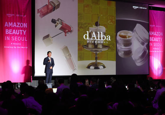 Kolmar Korea Vice Chairman Yoon Sang-hyun speaks on K-beauty brands' success during an event at Coex in Gangnam District, southern Seoul, on Sept. 19. [YONHAP] 
