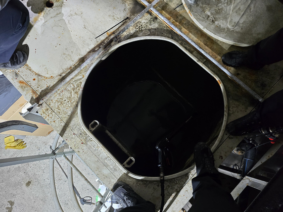 A water tank at a land-based fish farm in Goseong County, South Gyeongsang, where three workers were found dead on Nov. 9, is seen on Nov. 10. [SOUTH GYEONGSANG FIRE DEPARTMENT]