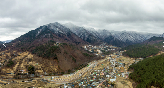 The Yeongnam Alps hiking range is seen in this file photo provided by Ulju County [ULJU COUNTY]