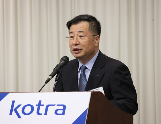 Korea Trade-Investment Promotion Agency (Kotra) CEO Kang Kyung-sung speaks during a press briefing marking his first year in office at a restaurant in Jongno District, central Seoul on Nov. 13. [YONHAP]