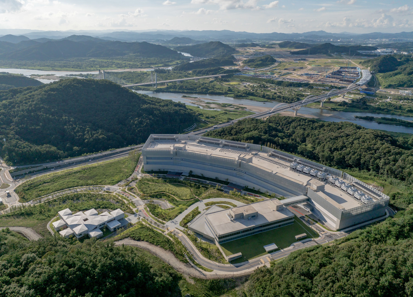 A bird's-eye view of Naver Cloud's AI data center in Sejong [NAVER CLOUD]