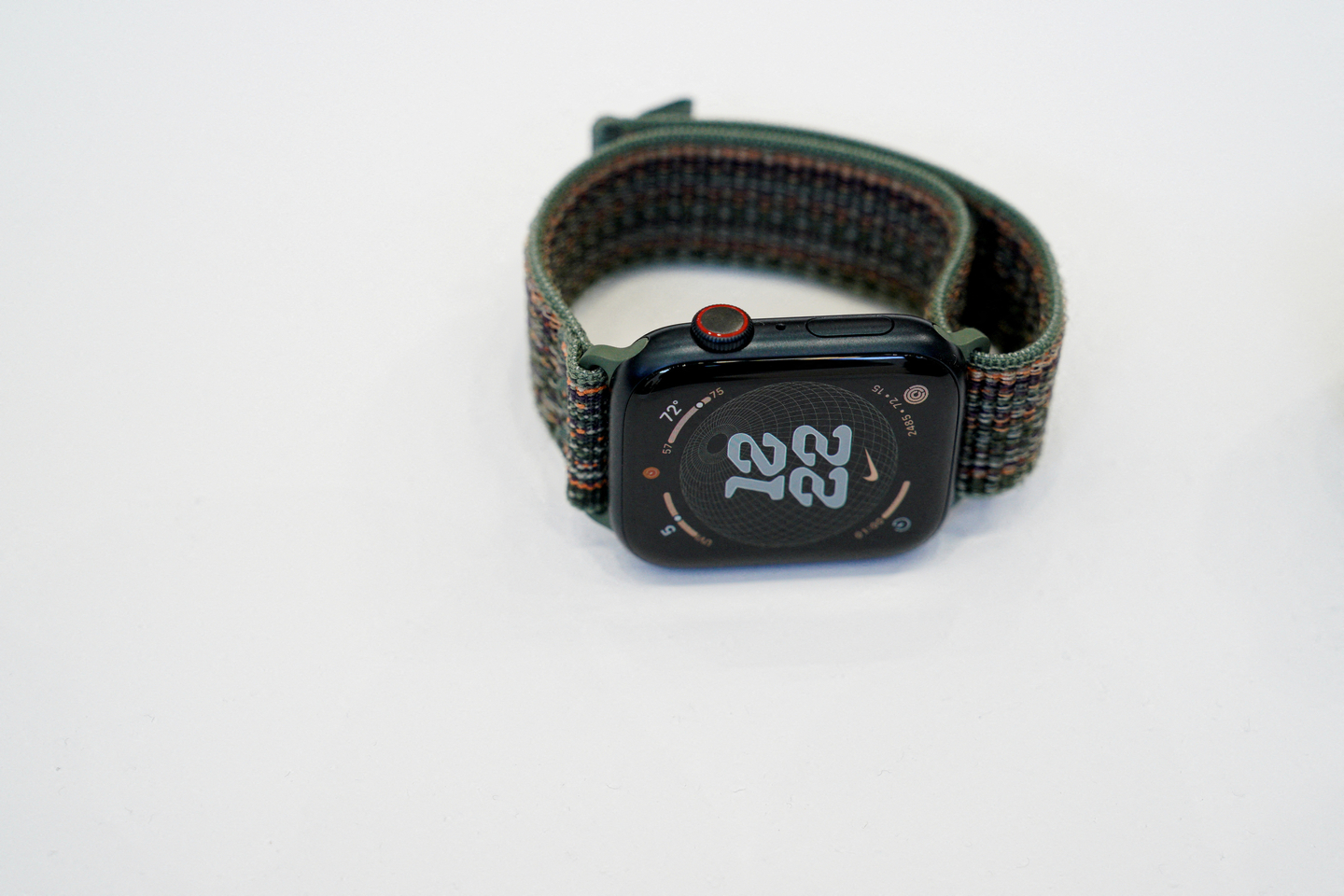 A new Apple Watch Series 9 is displayed during the Wonderlust event at the company's headquarters in Cupertino, California on Sept. 12, 2023. [REUTERS/YONHAP] 