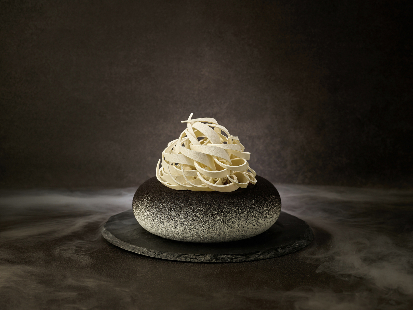 The Shilla Seoul's holiday cake The Finest Luxury. [THE SHILLA SEOUL]