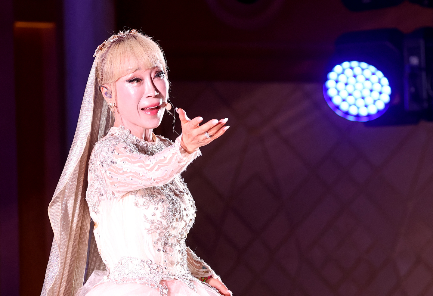 Soprano Sumi Jo performs at the Qasr Al Watan presidential palace in Abu Dhabi on Nov. 18, during President Lee Jae Myung's state visit to the United Arab Emirates. [JOINT PRESS CORPS]