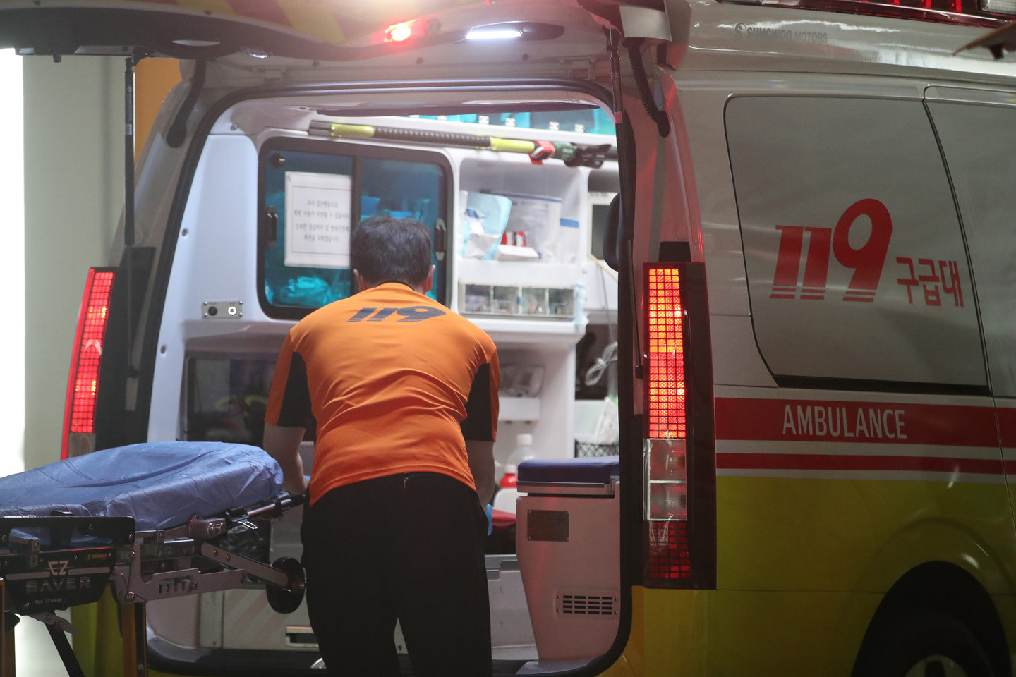 A paramedic organizes an ambulance at a regional emergency medical center in a Seoul hospital. [NEWS1] 