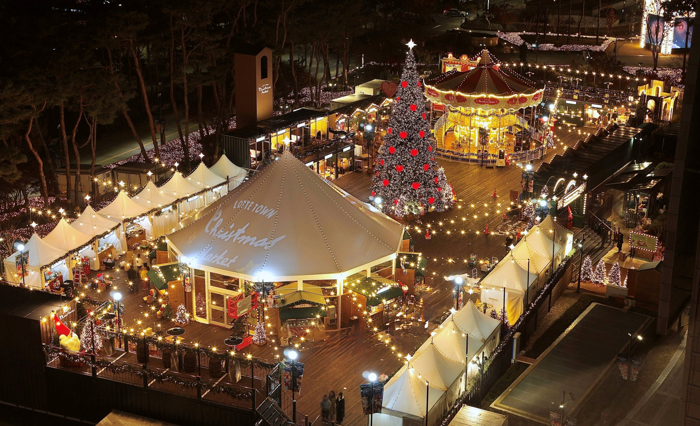 Lottetown Chirstmas Market in Songpa District, southern Seoul [LOTTE DEPARTMENT STORE]