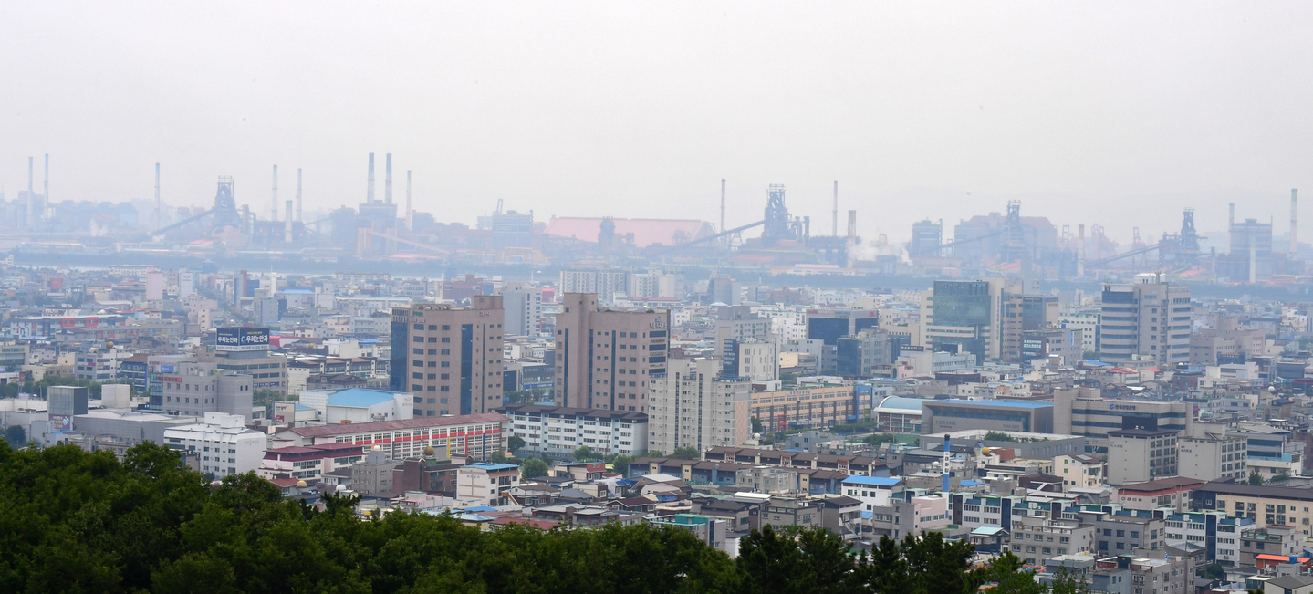 A view of Posco’s Pohang Steelworks in Pohang, North Gyeongsang. [NEWS1]