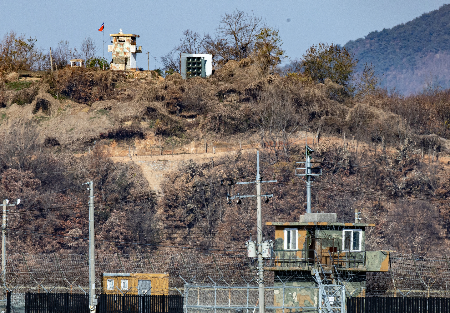 Bases of the South Korean and North Korean militaries are seen from the border city of Paju in Gyeonggi on Nov. 18. [NEWS1]