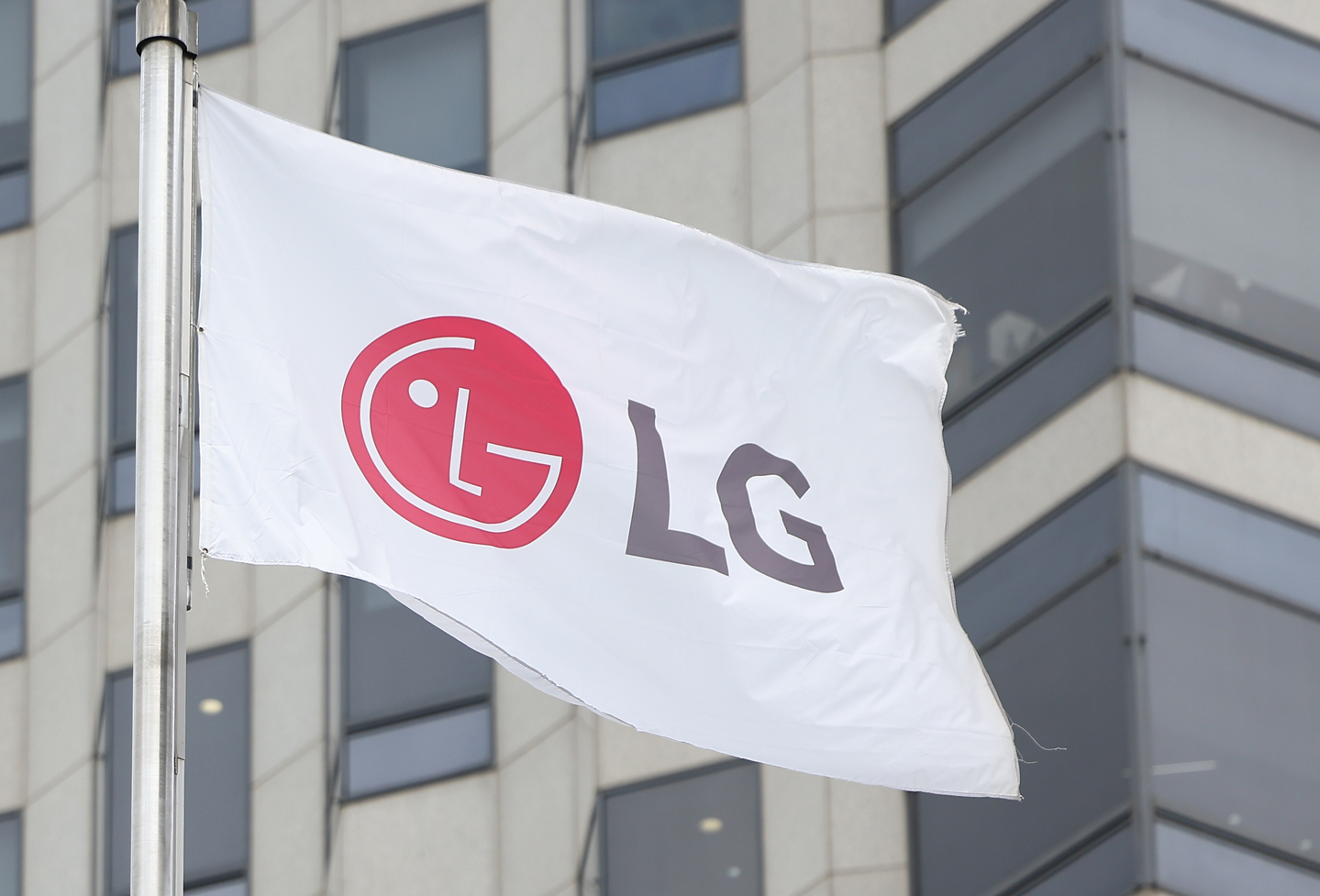 The photo shows LG Electronics’ headquarters in Yeongdeungpo District, western Seoul, on July 5, 2024. [YONHAP] 