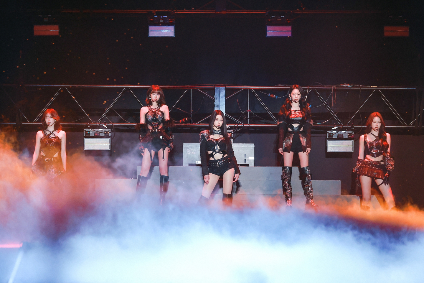 Girl group Le Sserafim performs at the Tokyo Dome in Japan on Nov. 18 and 19 as part of the ″Easy Crazy Hot″ world tour. [SOURCE MUSIC]