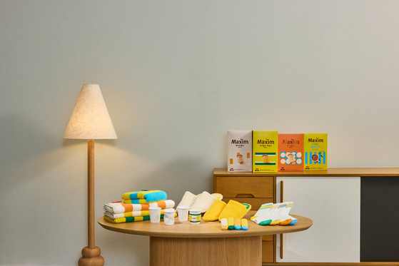 Maxim’s merchandise under its “Color of Maxim” lineup [DONGSUH FOOD] 