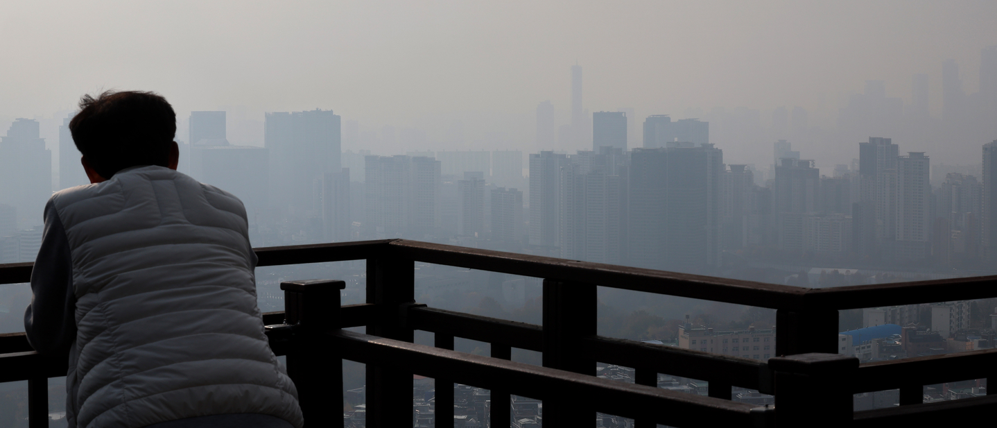 Seoul apartment buildings are seen from central Seoul's Namsan on Nov. 24, 2025. [YONHAP]