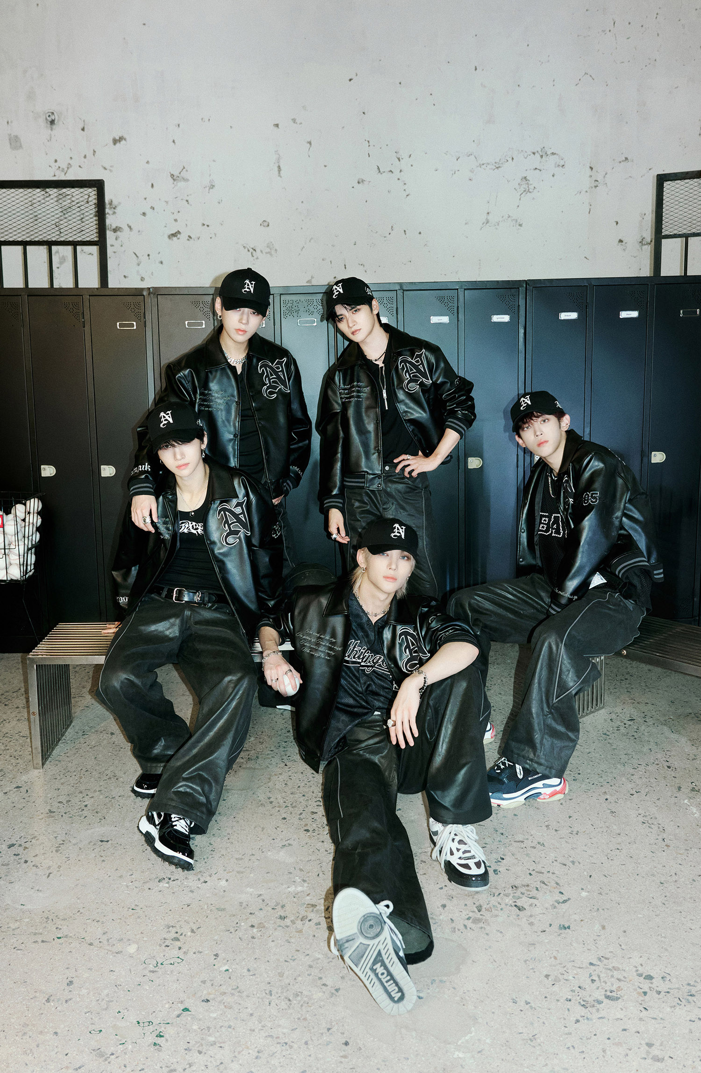 A promotional photo for boy band NOWZ's third single, ″Play Ball″ [CUBE ENTERTAINMENT]