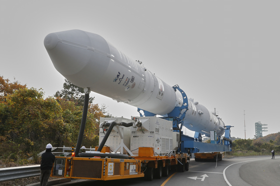 Korea's homegrown space rocket Nuri is seen being transported to its launch pad inside the Naro Space Center in Goheung, South Jeolla on Nov. 25. [KOREA AEROSPACE RESEARCH INSTITUTE] 