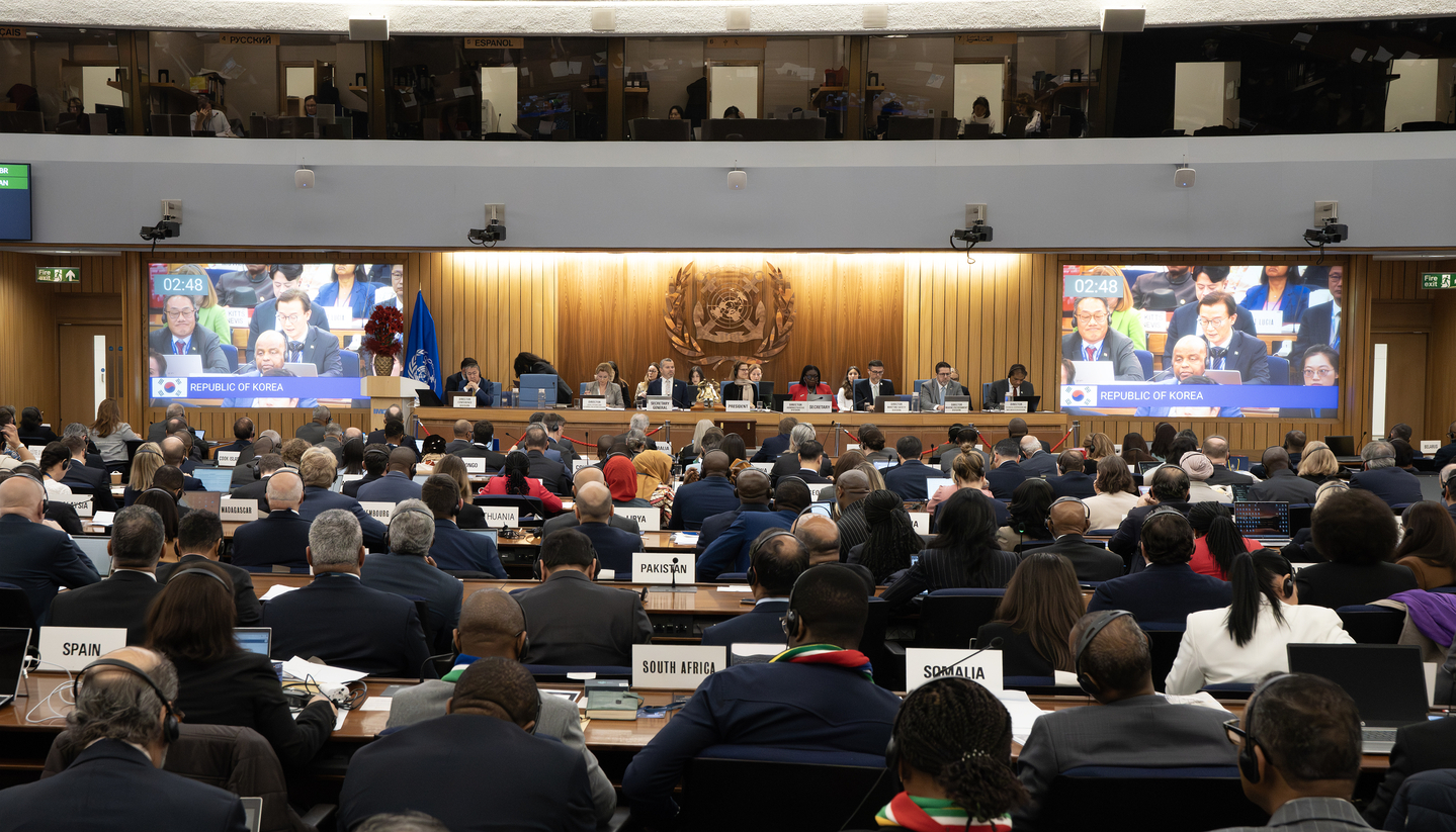 Oceans Minister Chun Jae-soo, on screen, speaks during the International Maritime Organization’s 34th general meeting in London on Nov. 28. [MINISTRY OF OCEANS AND FISHERIES]