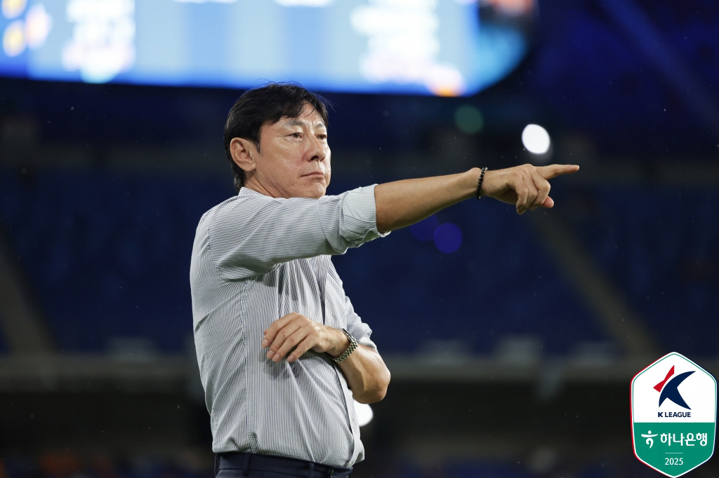Former Ulsan HD manager Shin Tae-yong [KOREA PROFESSIONAL FOOTBALL LEAGUE]