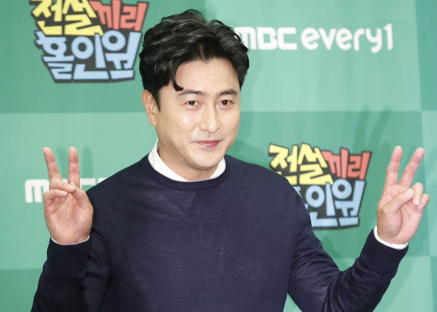 Footballer Ahn Jung-hwan poses at a “Hole In One Between Legends” (2022) press conference in western Seoul on Nov. 19, 2022.