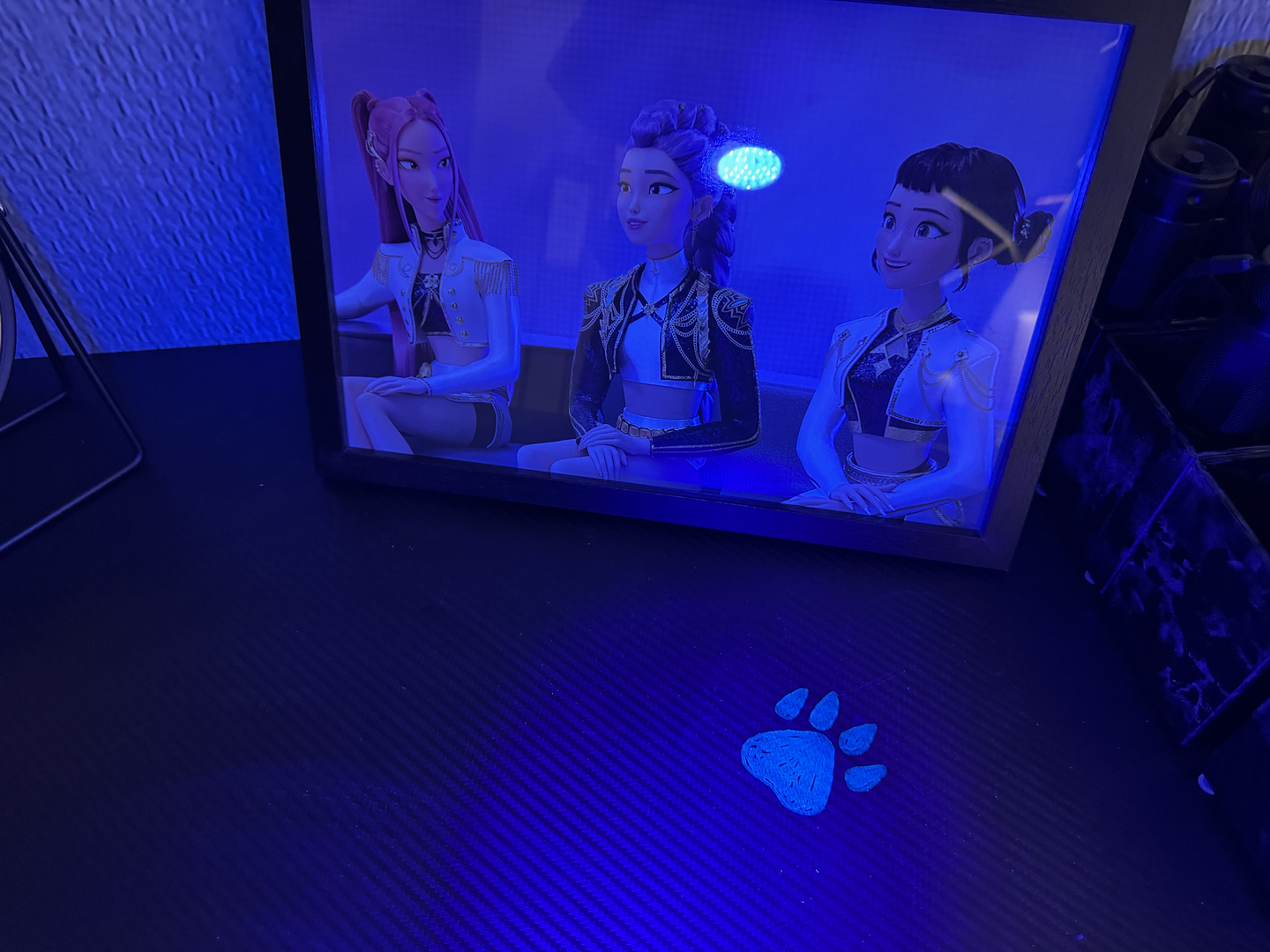 Derpy's footprint in Rumi's room at Netflix's ″KPop Demon Hunters″ pop up store in Seongsu-dong, eastern Seoul [KIM JI-YE]