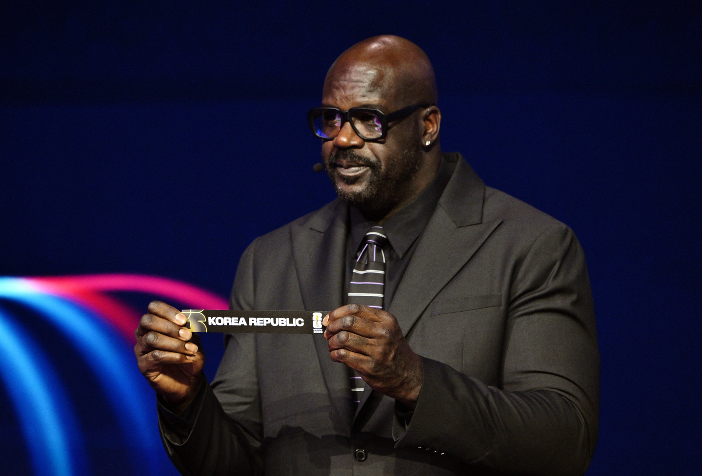 Former National Basketball Association star Shaquille O'Neal picks Korea during the draw for the 2026 FIFA World Cup at the Kennedy Center in Washington on Dec. 5. [YONHAP/REUTERS]