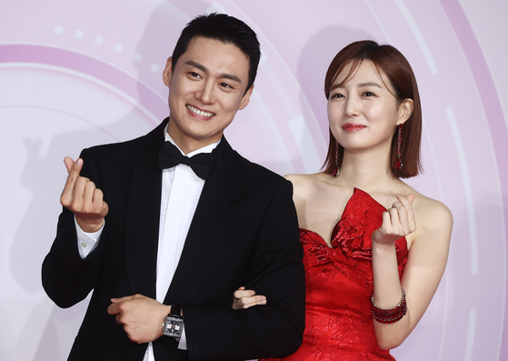 Celebrity couple Oh Sang-jin, left, and Kim So-young, at the SBS Prism Tower in western Seoul on Dec. 17, 2022 [YONHAP]