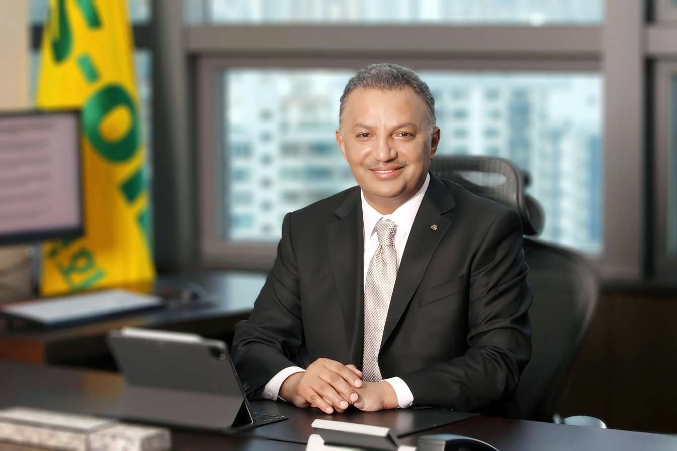 S-Oil CEO Anwar A. Al-Hejazi [S-OIL]