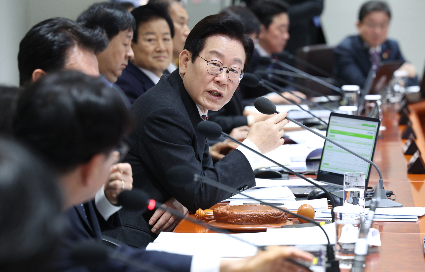 President Lee Jae Myung speaks at a Cabinet meeting held at the Presidential Office in Yongsan, central Seoul, on Dec. 9. [JOINT PRESS CORPS]
