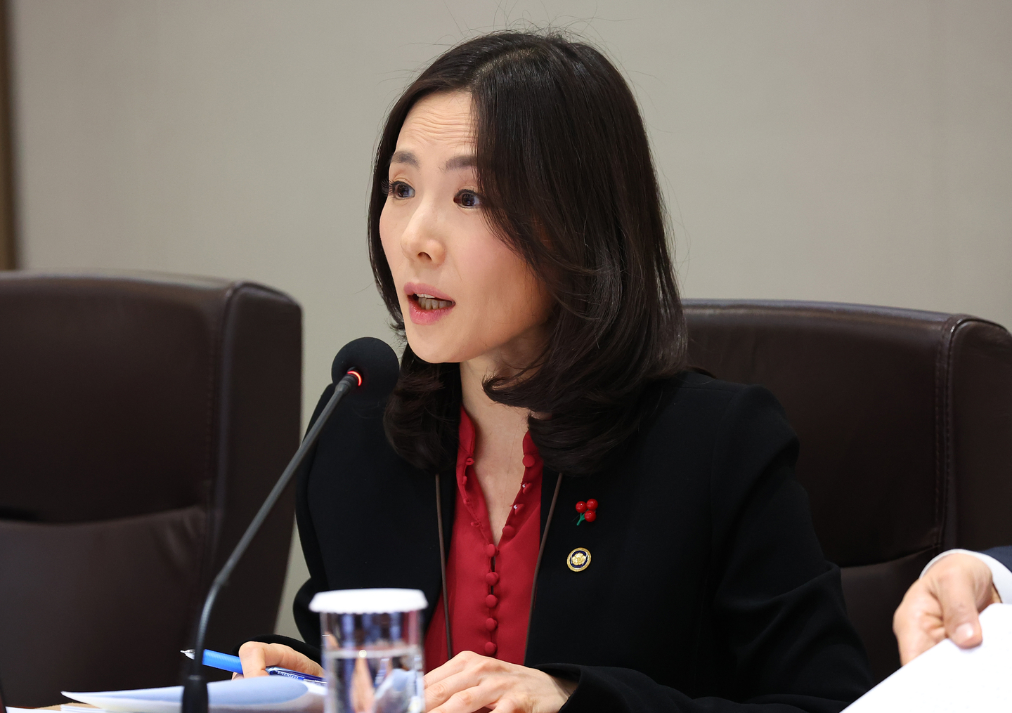 Second Vice Foreign Minister Kim Jina speaks during a Cabinet meeting at the presidential office in central Seoul on Dec. 9. [YONHAP] 
