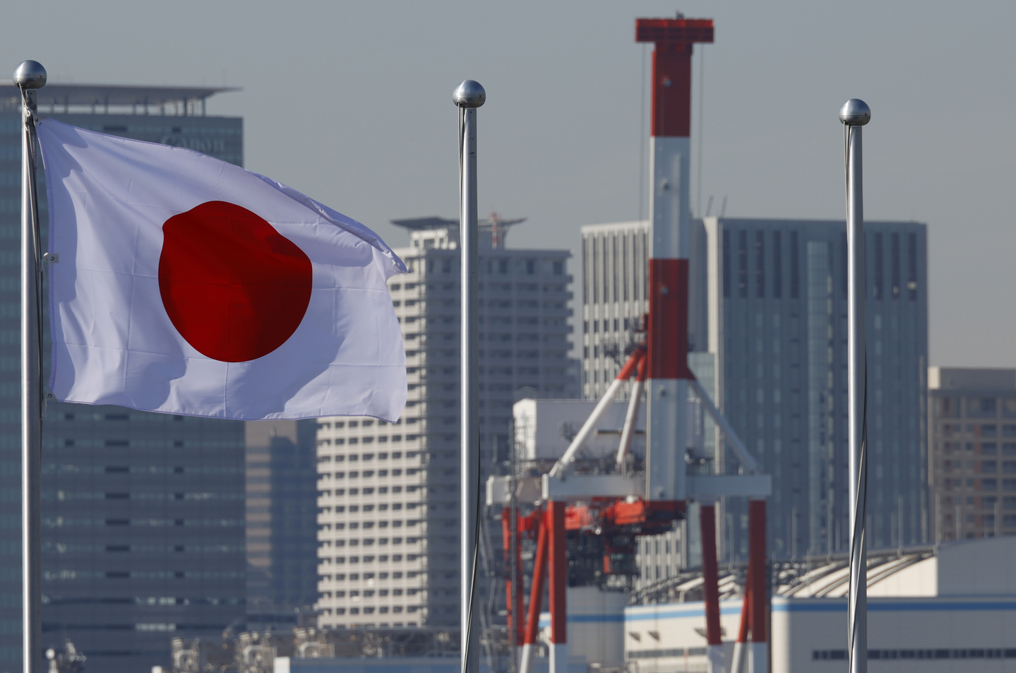 A container crane stands at a port in Tokyo, Japan, on Dec. 8. [EPA/YONHAP]