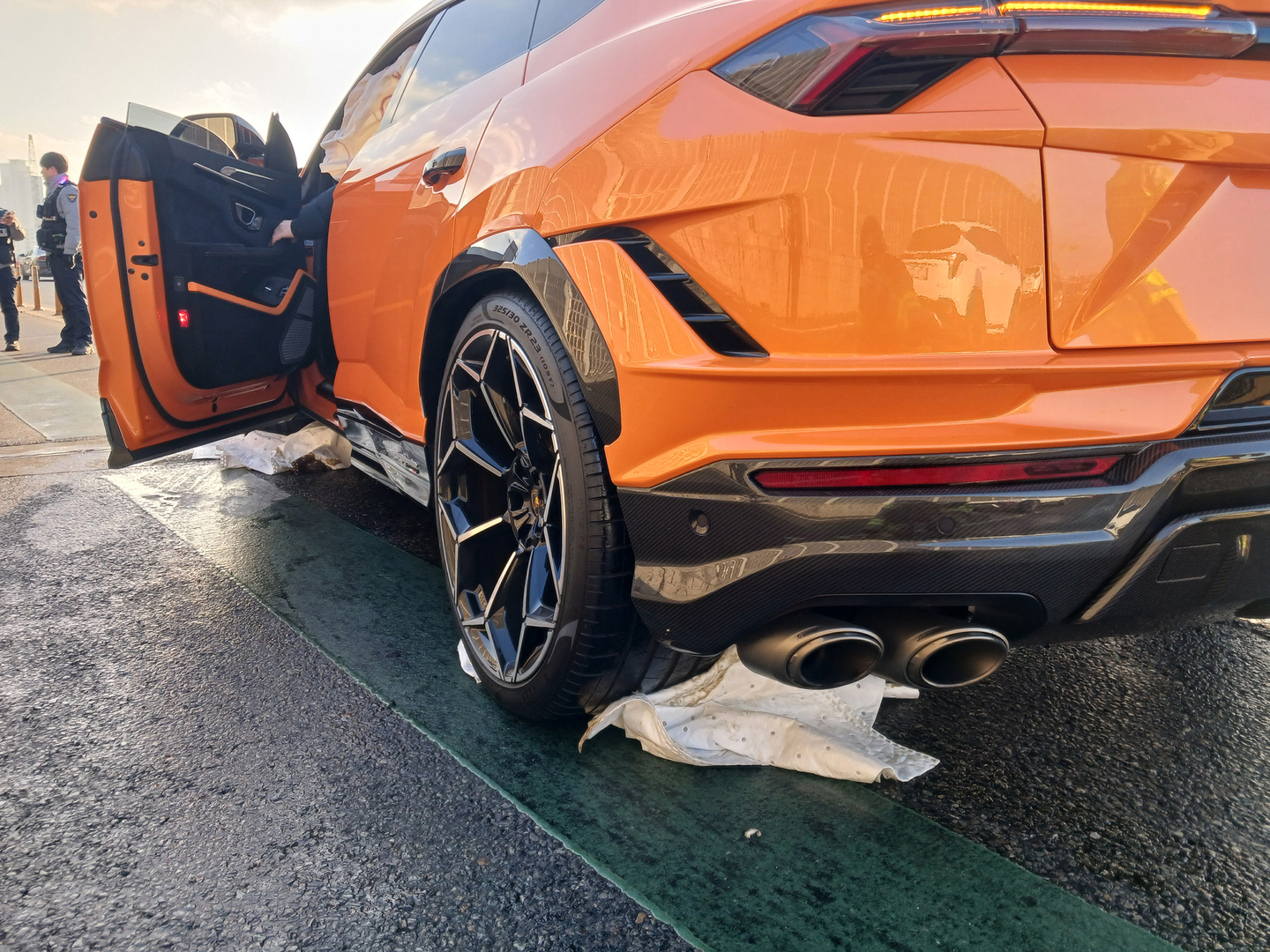 A damaged Lamborghini lies on Incheon-daero near the Dohwa Interchange in Dohwa-dong, Michuhol District, Incheon, on Dec. 14. [INCHEON FIRE SERVICES]