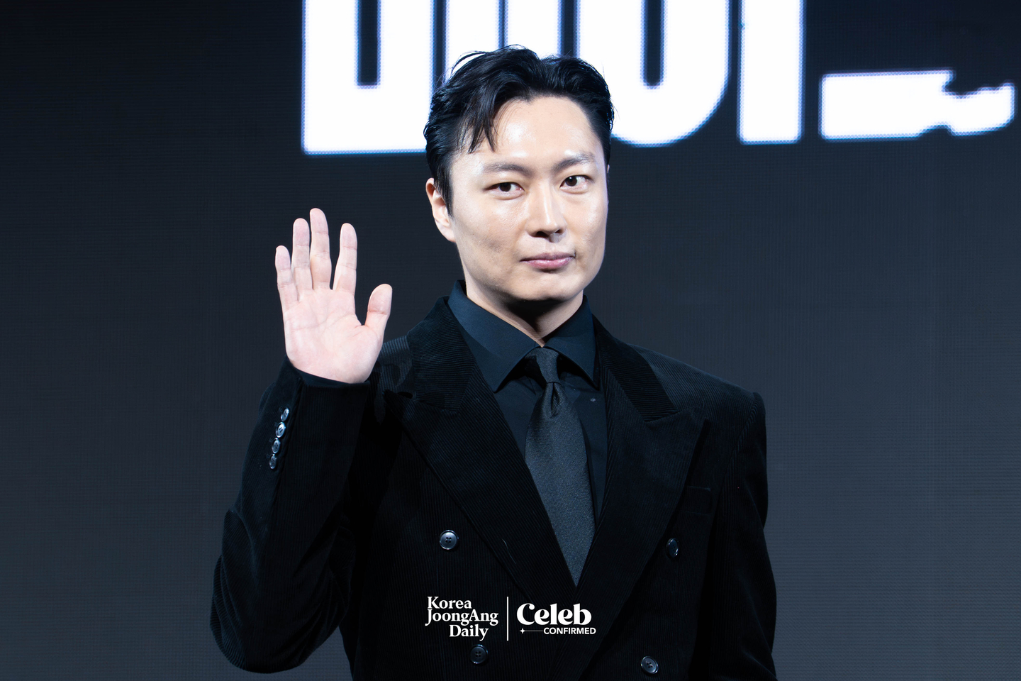 Actor Roh Jae-won poses for photos during a press conference for the Disney+'s series “Made in Korea,” on Dec. 15 at the Grand InterContinental Seoul Parnas in southern Seoul. [DANIELA GONZALEZ PEREZ]