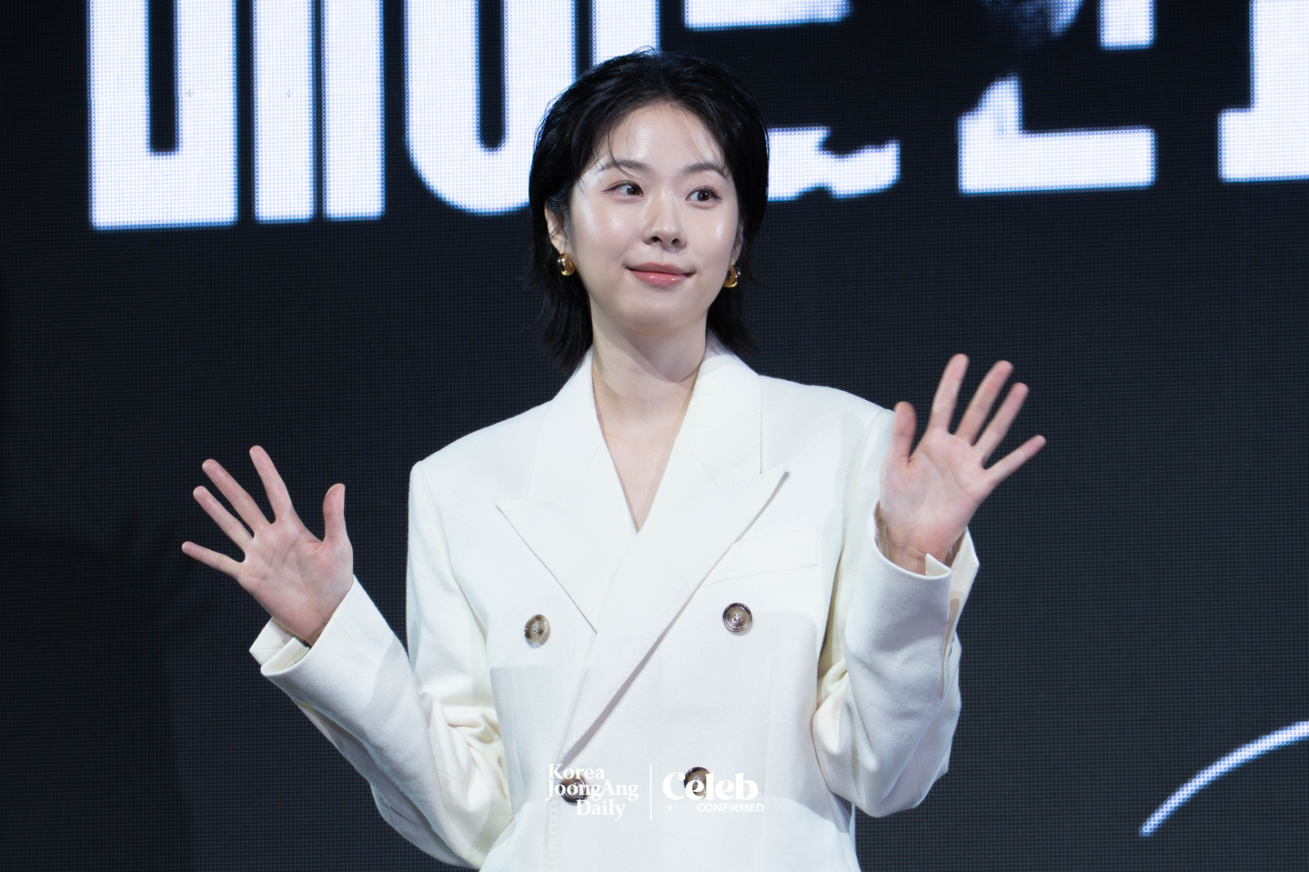 Actor Seo Eun-soo poses for photos during a press conference for the Disney+ series “Made in Korea” at the Grand InterContinental Seoul Parnas in southern Seoul on Dec. 15. [DANIELA GONZALEZ PEREZ]