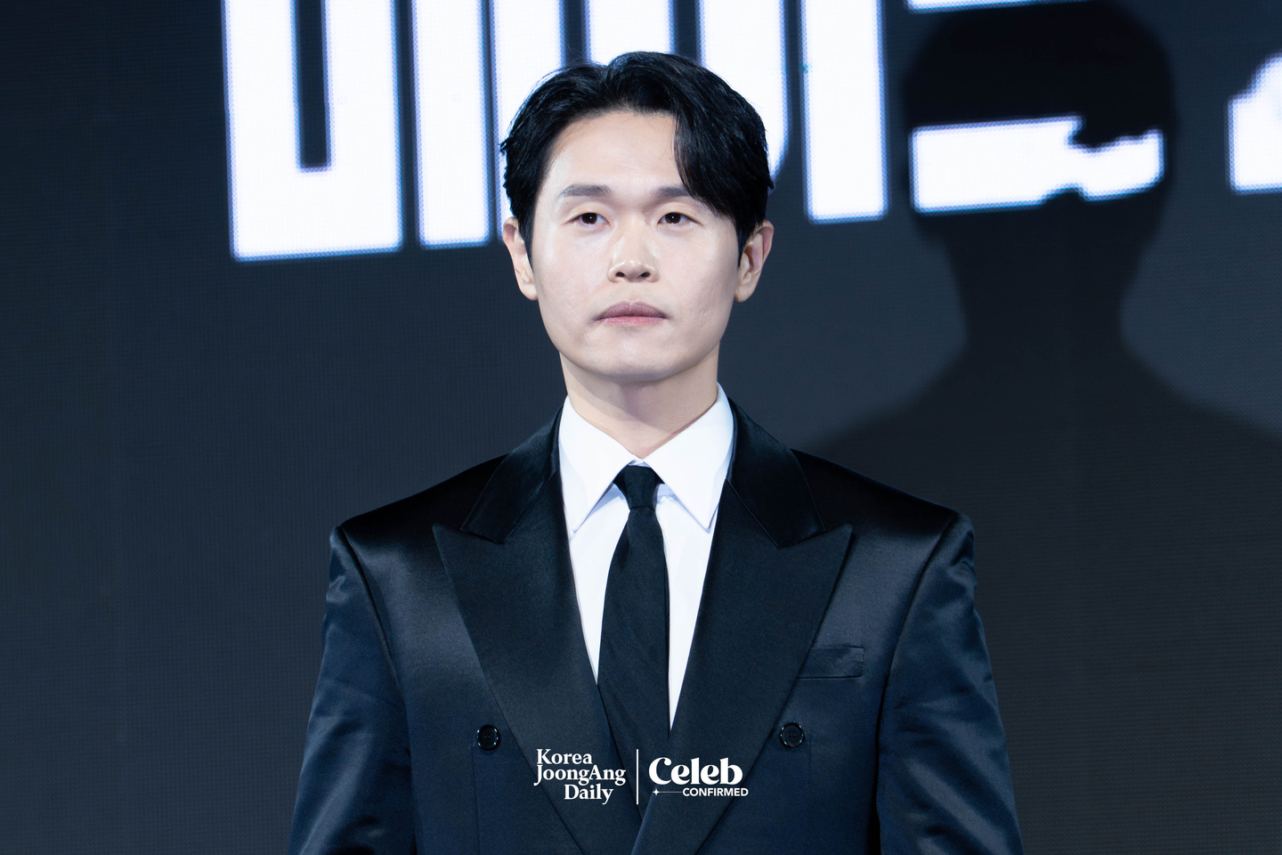 Actor Kang Gil-woo poses for photos during a press conference for the Disney+ series “Made in Korea” at the Grand InterContinental Seoul Parnas in southern Seoul on Dec. 15. [DANIELA GONZALEZ PEREZ]