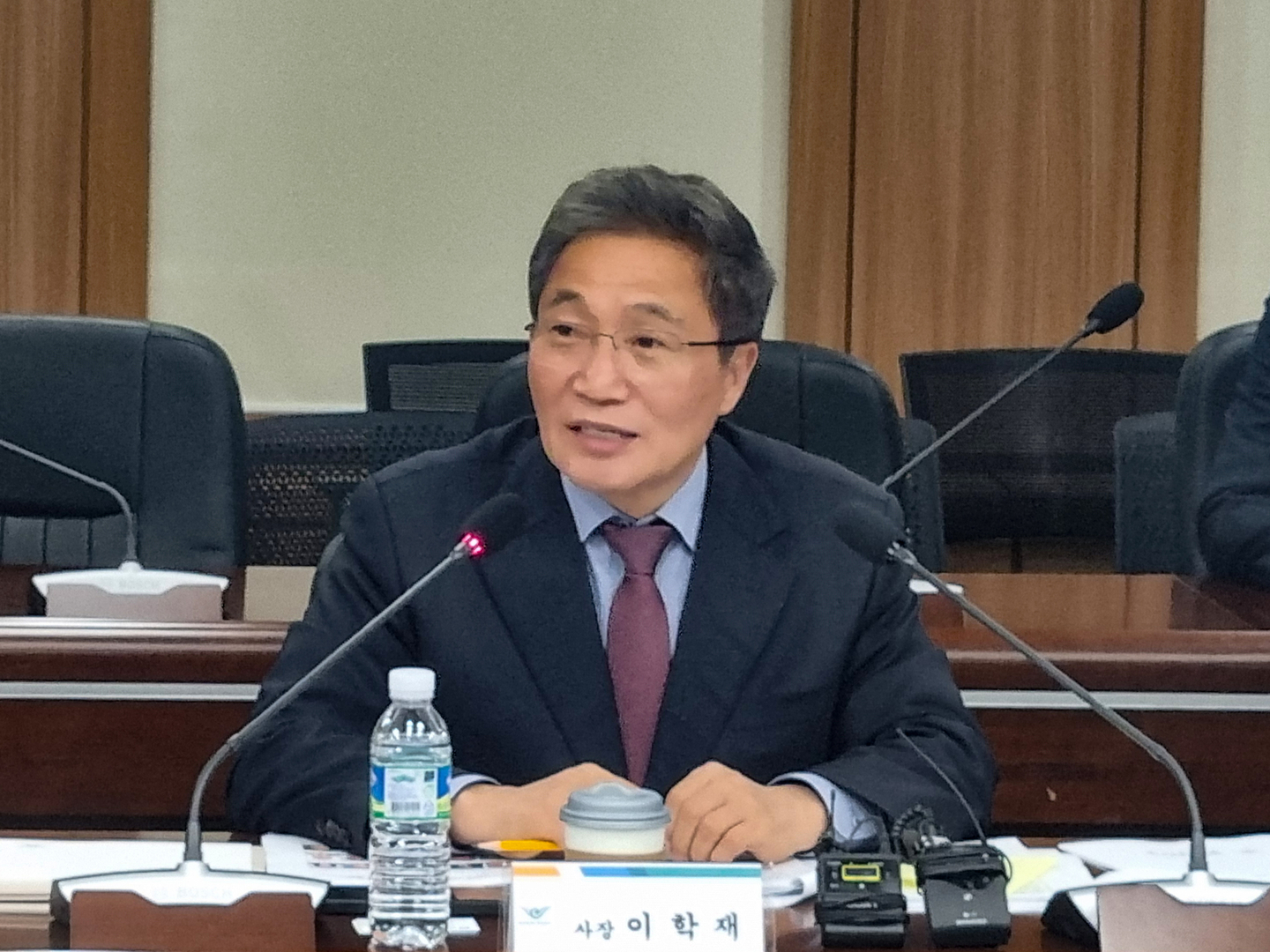 Incheon International Airport Corporation CEO Lee Hak-jae speaks during a press briefing at the corporation’s headquarters on Dec. 16. [INCHEON INTERNATIONAL AIRPORT CORPORATION]