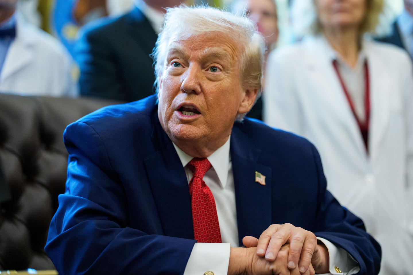 U.S. President Donald Trump gives remarks as he signs an executive order in the Oval Office of the White House in Washington on Dec. 18. [EPA/YONHAP] 