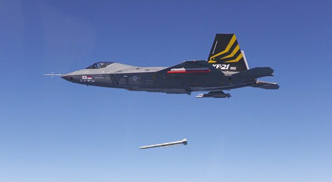 This Dec. 18 photo provided by Korea Aerospace Industries shows the KF-21 fighter jet, which is under development. [YONHAP] 