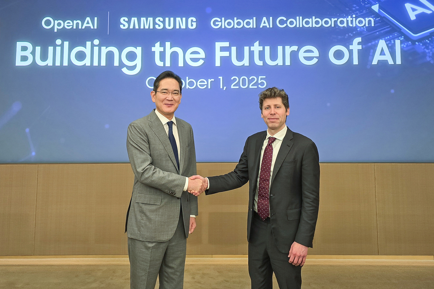 Samsung Electronics Executive Chair Lee Jae-yong, left, and OpenAI CEO Sam Altman pose for a commemorative photo after signing a letter of intent with four Samsung affiliates to collaborate on OpenAI’s $500 billion Stargate project. [SAMSUNG ELECTRONICS]