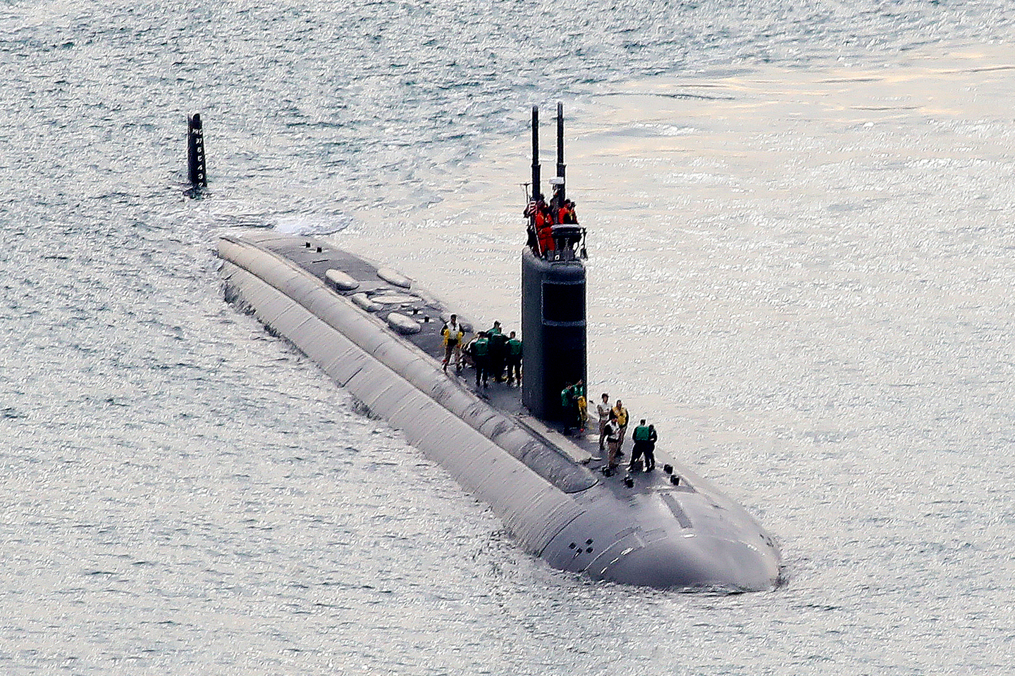 The nuclear-powered submarine USS Greeneville arrives at a naval base in the southeastern port city of Busan on Dec. 23. [NEWS1] 