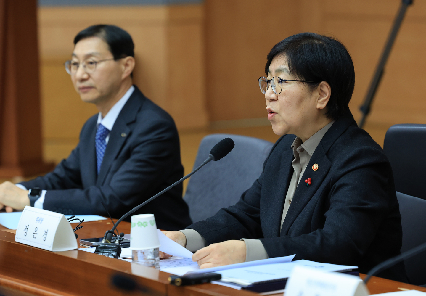 Minister of Health and Welfare Jeong Eun-kyeong speaks during a ministry meeting on the national pension system at the government complex in Jongno District, central Seoul, on Dec. 15. [NEWS1]