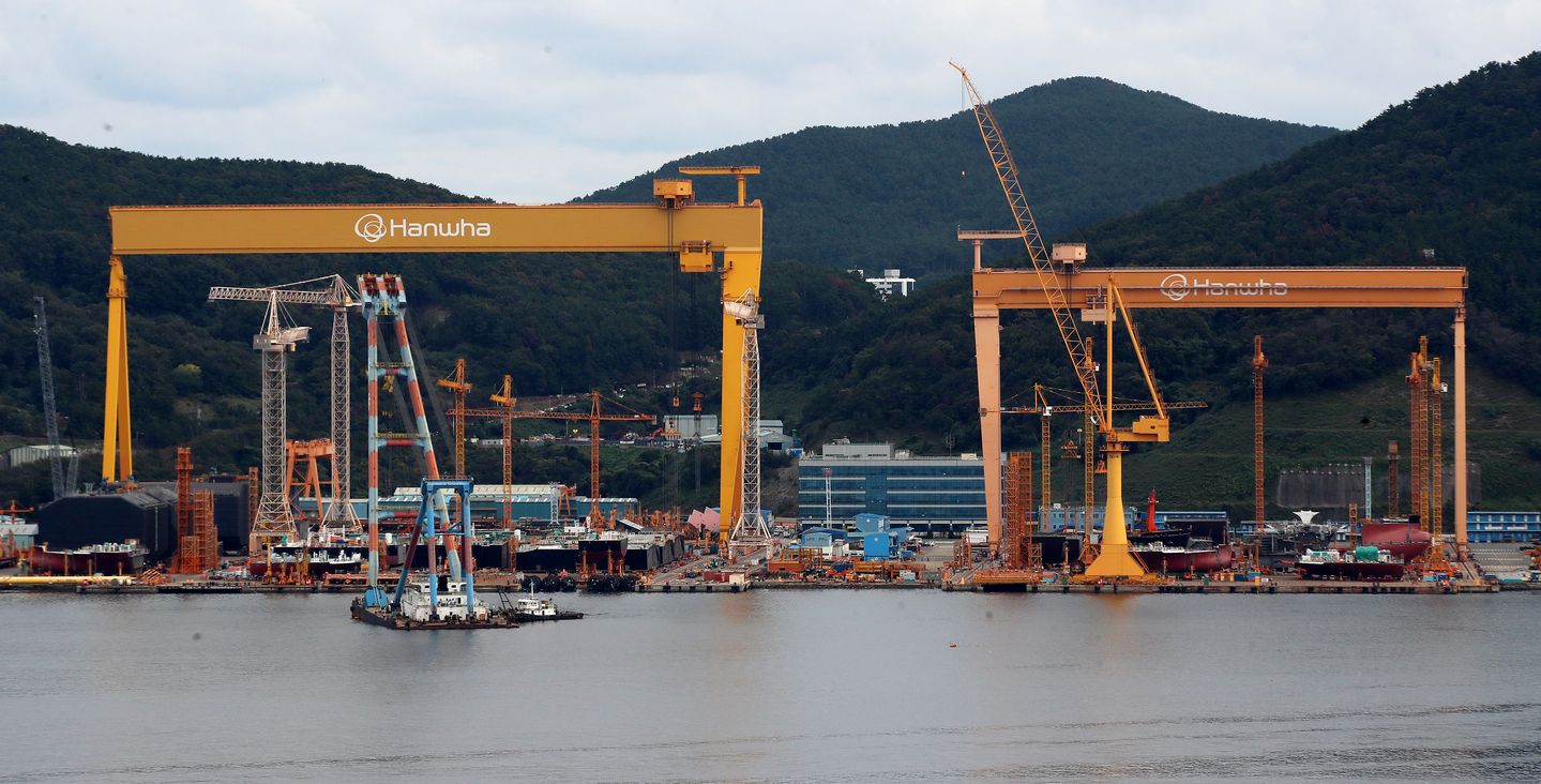 Ships are under construction at Hanwha Ocean's shipyard in Geoje, South Gyeongsang, on Oct. 30, 2025. [NEWS1] 