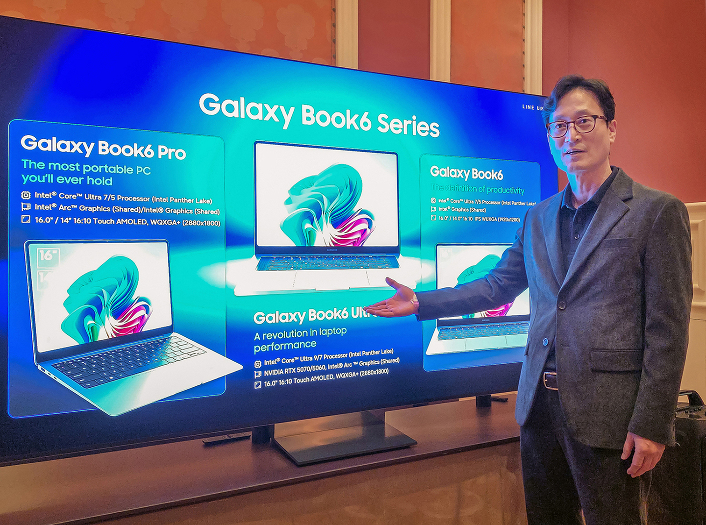 Samsung Electronics Executive Vice President Lee Min-cheol introduces the new Galaxy Book6 series laptops at CES 2026 in Las Vegas on Jan. 4. [SAMSUNG ELECTRONICS]