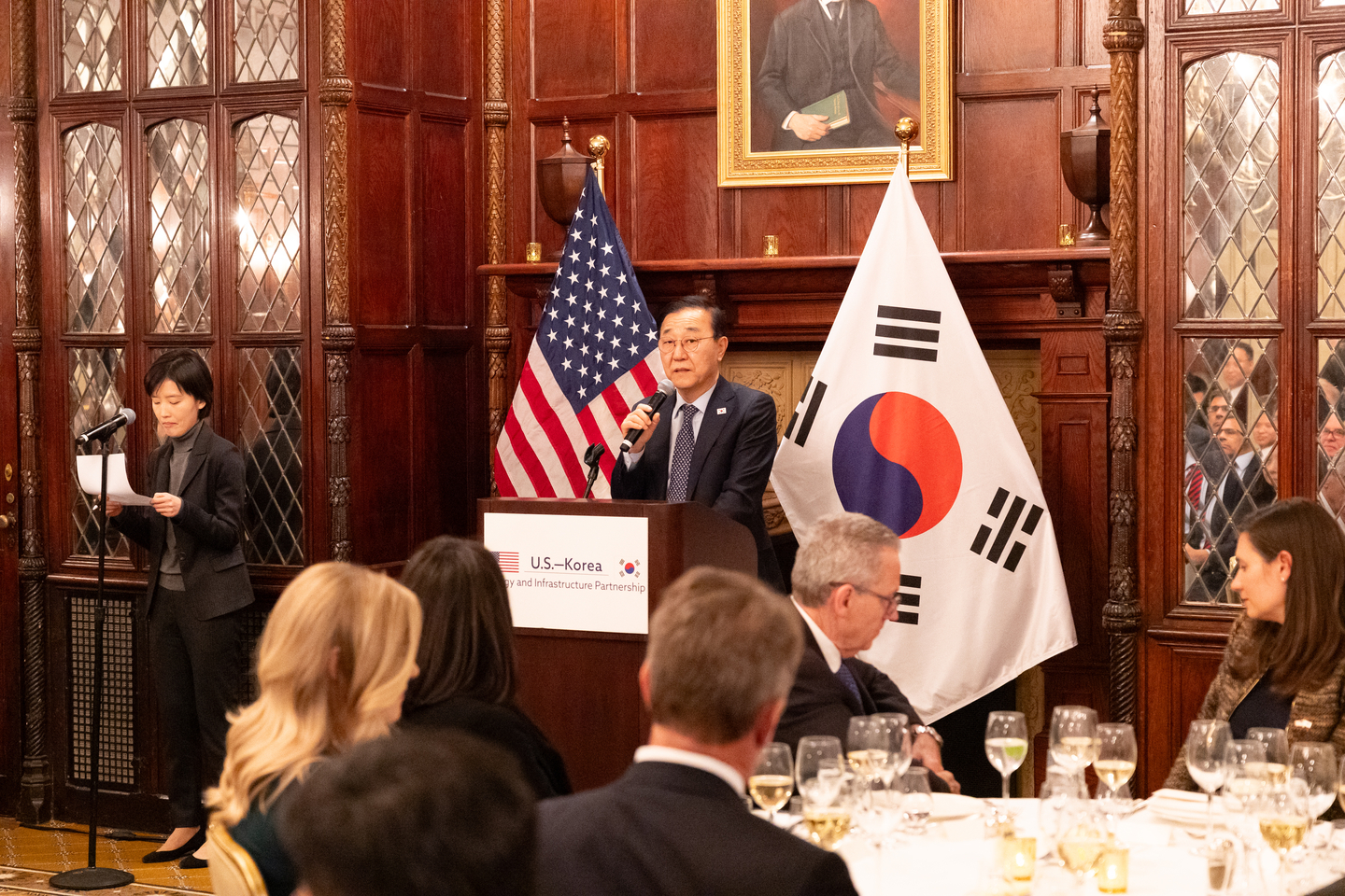 Korea's Land Minister Kim Yun-duk speaks during an event celebrating a low-carbon ammonia plant project in Indiana at a hotel in Washington on Jan. 5. [MINISTRY OF LAND, INFRASTRUCTURE AND TRANSPORT]